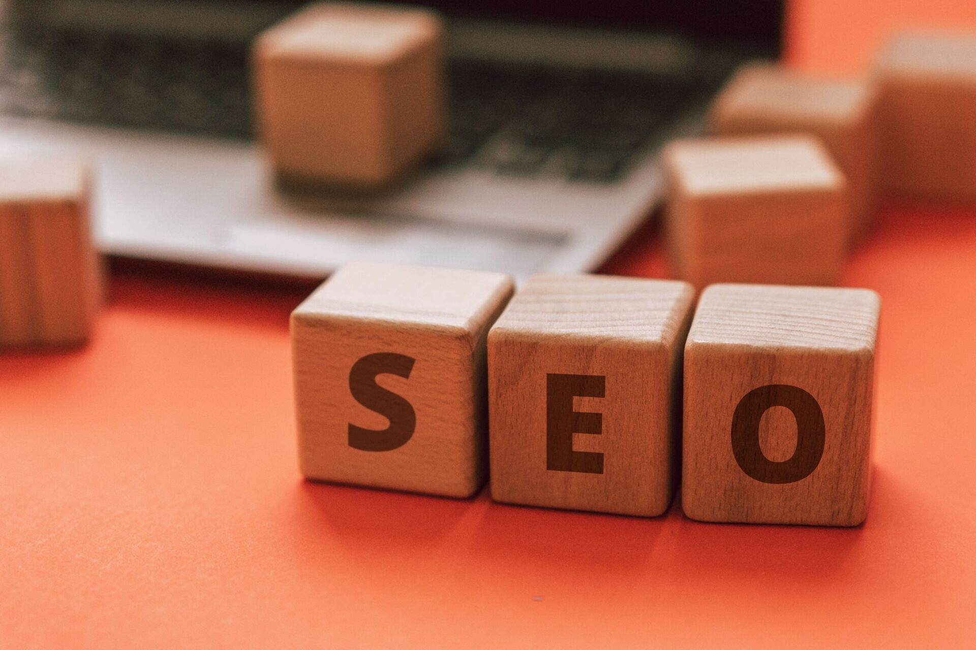 pexels-oleksandr-p-9822732 A SEO board with orange background